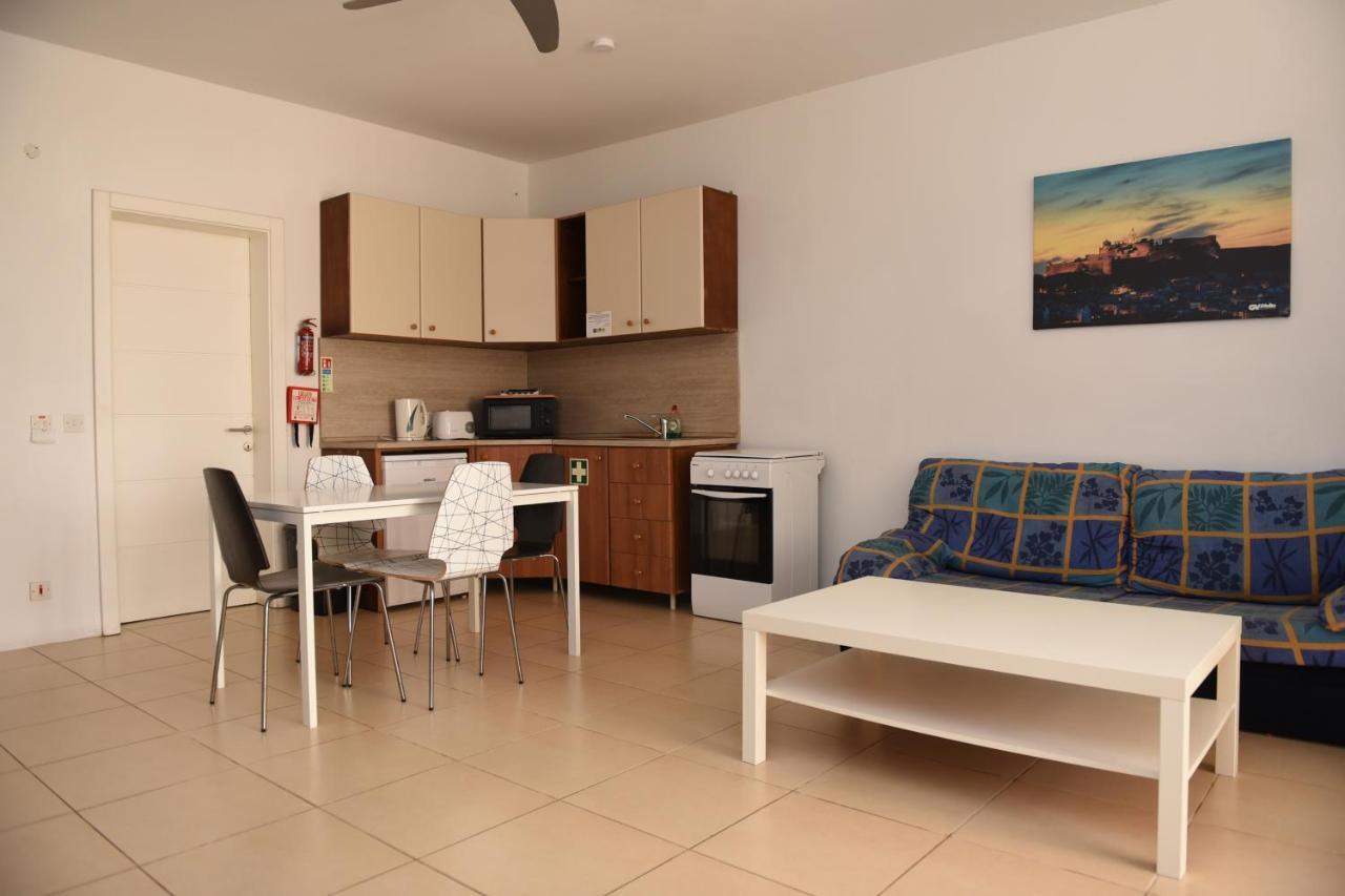 Hortensia Studio Apartment เซนต์พอลส์เบย์ ภายนอก รูปภาพ